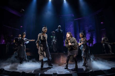 how long is hadestown the musical - Delving into the Timeless Tale of Love and Despair in the Underworld